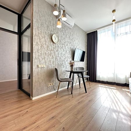 Kador Home Hotel Downtown Kiev Habitación foto